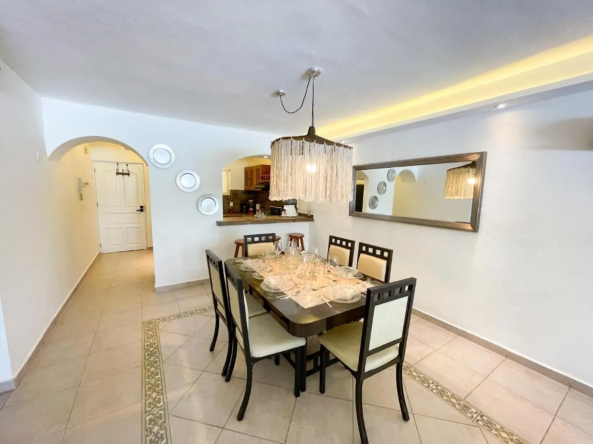 Simply Comfort Bright & Spacious 2Br 2Ba In Centro Pdc Playa del Carmen Mexico
